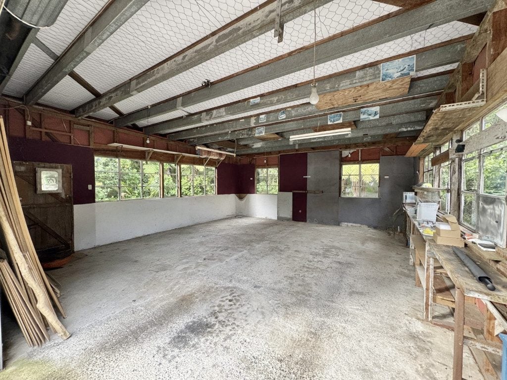 124 Woodlands Park Road, Titirangi, Auckland - Carousel 24