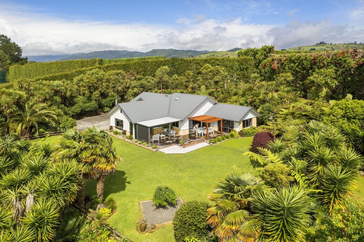 24 Tuapiro Road, Tahawai, Katikati - Carousel 1