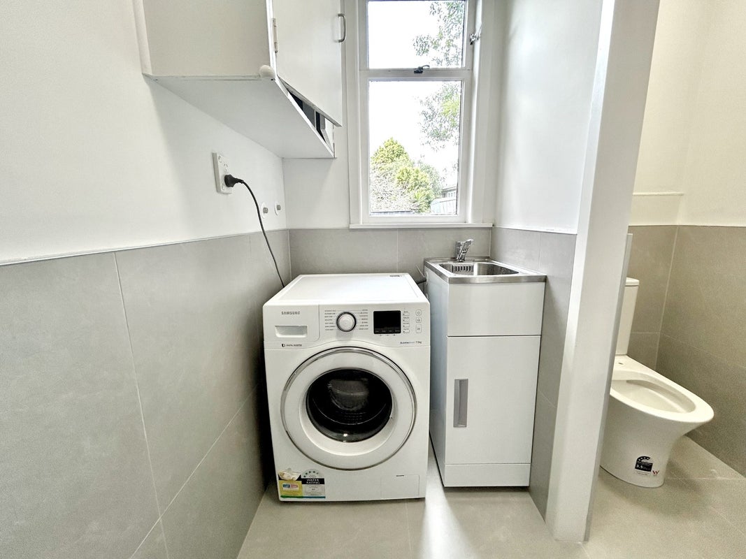 2/5 Gazelle Avenue, Beach Haven, Auckland - Carousel 15