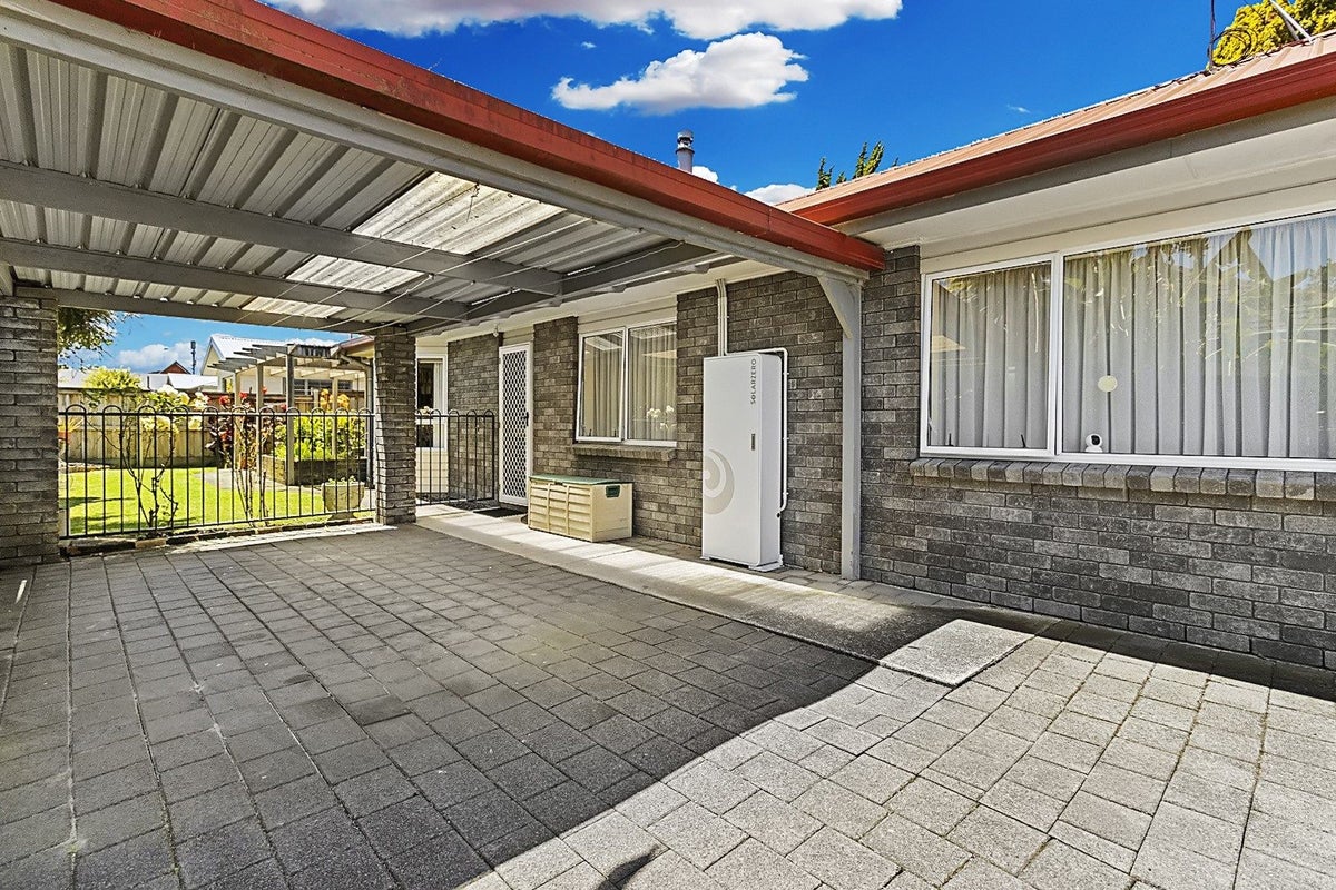 24A Hobson Street, Maeroa, Hamilton - Carousel 2