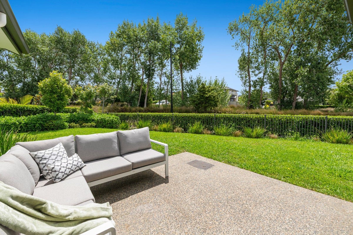 28 Timberland Drive, Silverdale, Silverdale - Carousel 2