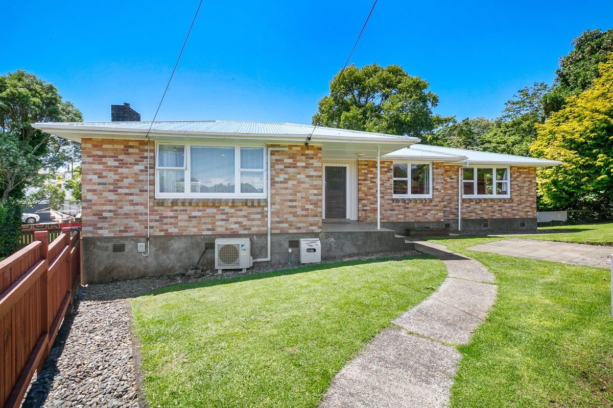 62 Huatoki Street, Vogeltown, New Plymouth - Carousel 1