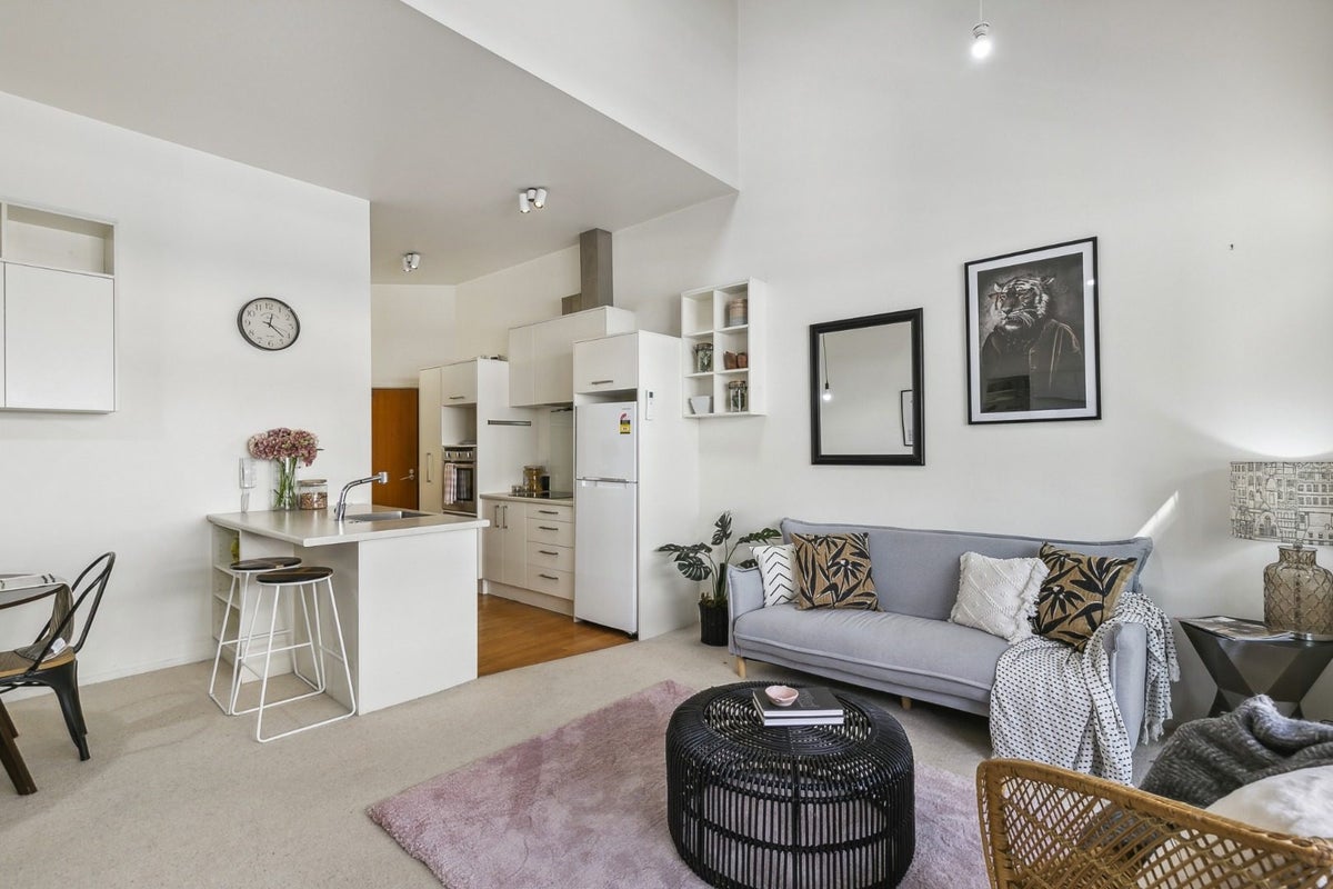 4/220 Thorndon Quay, Pipitea, Wellington - Carousel 1