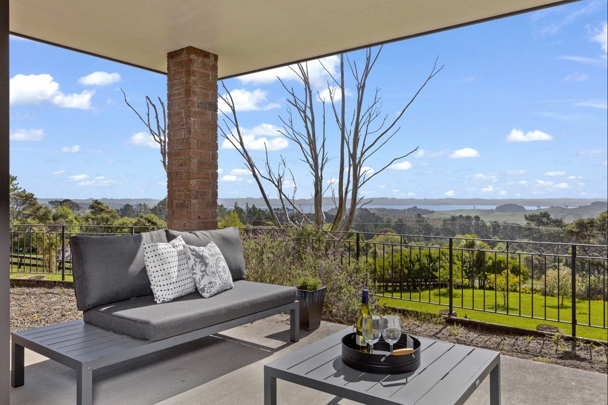 27 Quail Road, Warkworth - Carousel 1