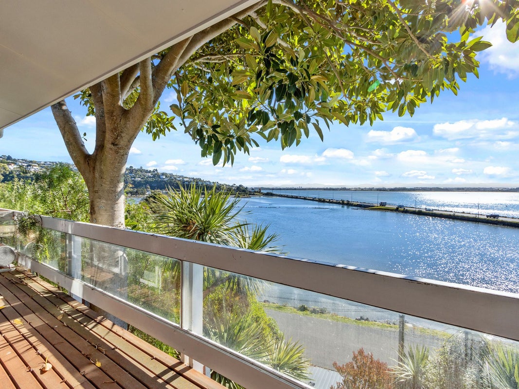 150 McCormacks Bay Road, Redcliffs, Christchurch - Carousel 1