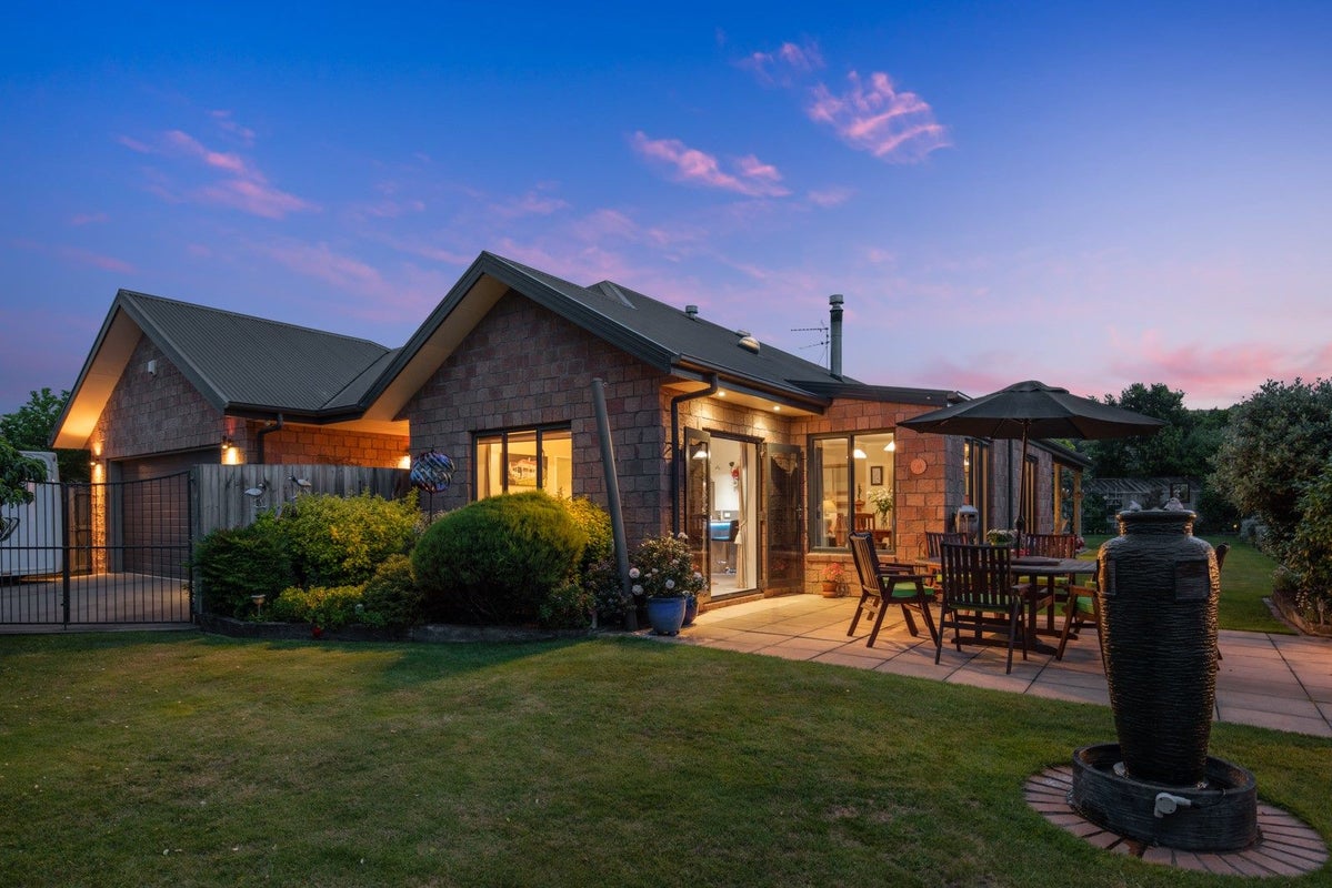 14 Lester Place, Witherlea, Blenheim - Carousel 1