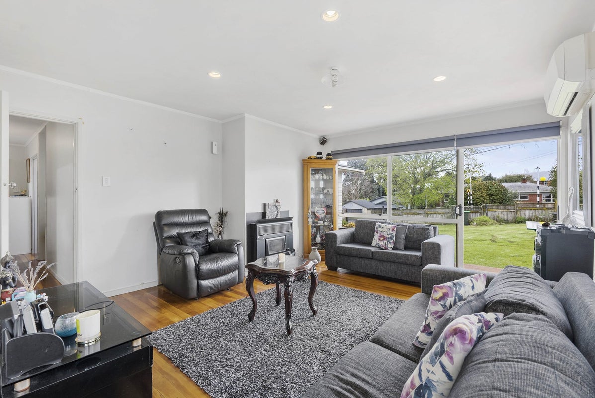 42B Commissariat Road, Mount Wellington, Auckland - Carousel 2