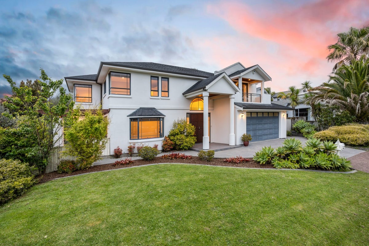 24 Oakway Drive, Schnapper Rock, Auckland - Carousel 1