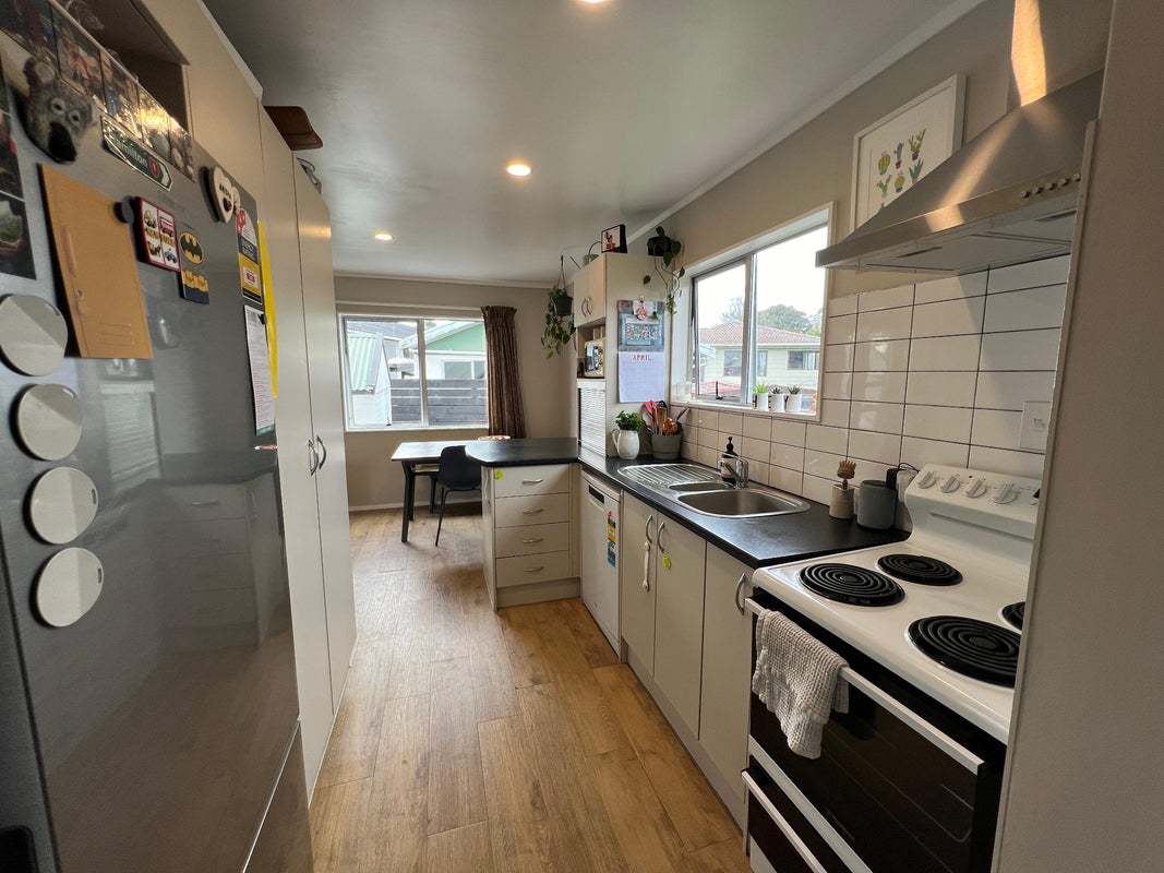 16 Purcell Place, Melville, Hamilton - Carousel 2
