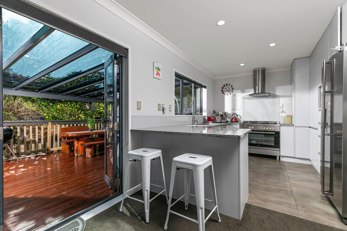 23 Roy Maloney Drive, Henderson, Auckland - Carousel 2