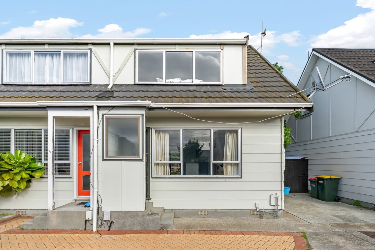 3/6 Richmond Street, Petone, Lower Hutt - Carousel 2
