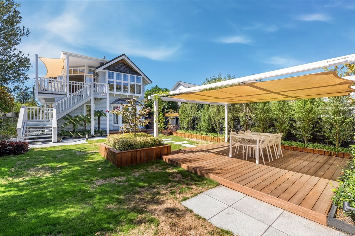 20 Marriner Street, Sumner, Christchurch - Carousel 1