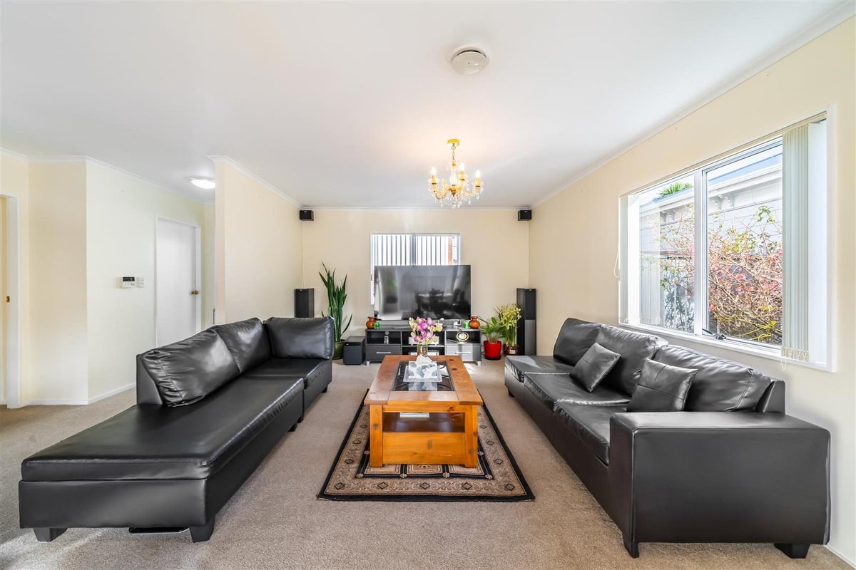 2/35 Tahi Street, Miramar, Wellington - Carousel 1