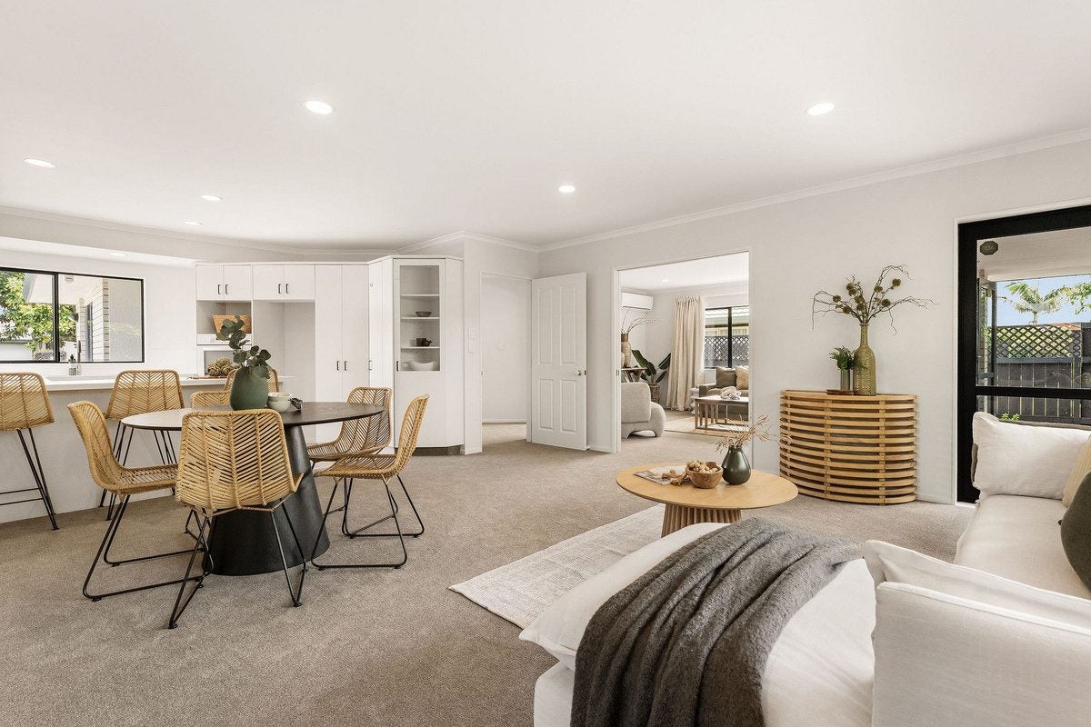 14 Stableford Drive, Pyes Pa, Tauranga - Carousel 2