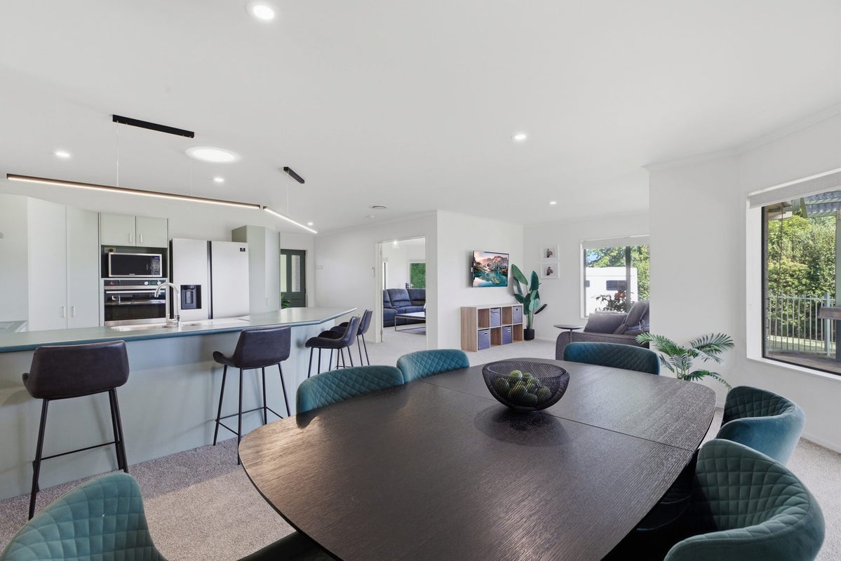 62 Rowesdale Drive, Ohauiti, Tauranga - Carousel 2
