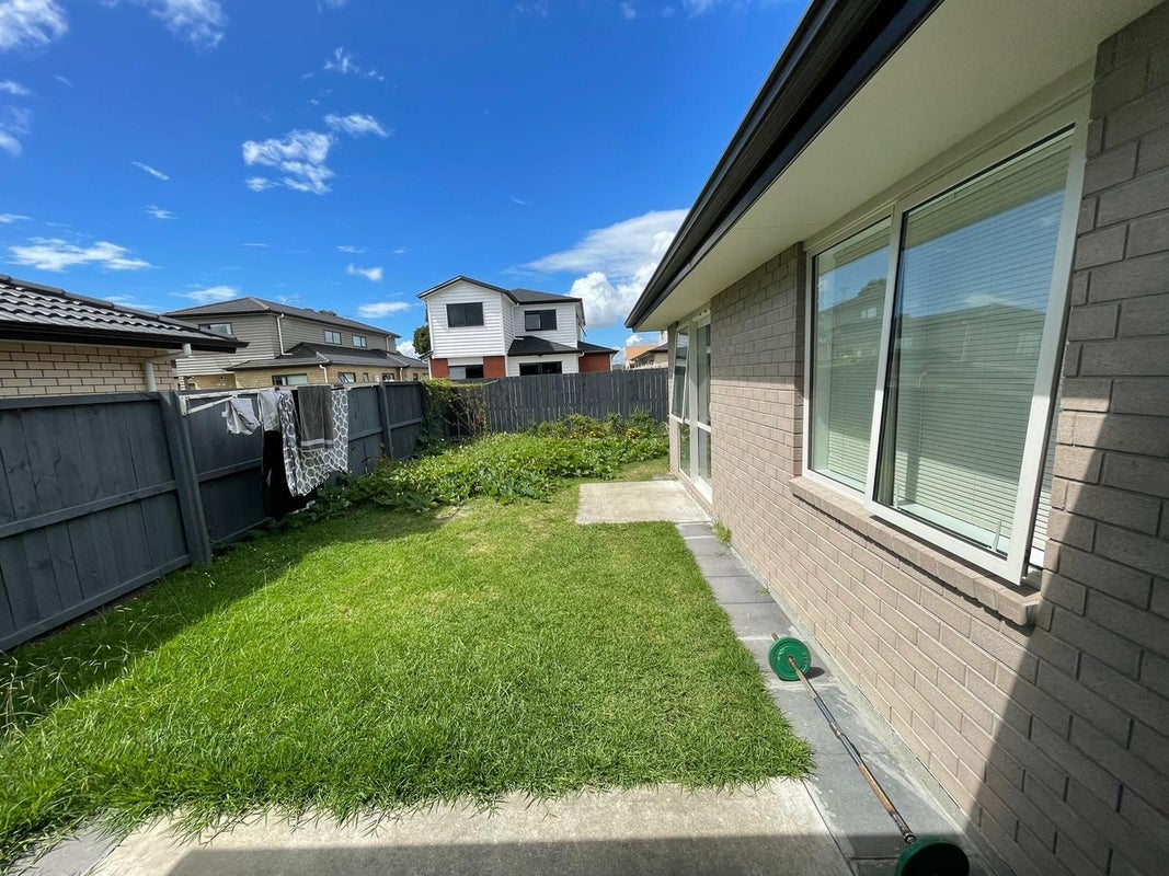 9 Yatterina Avenue, Takanini, Auckland - Carousel 17