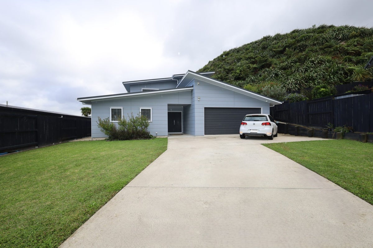 5 Furl Close, Pyes Pa, Tauranga - Carousel 2