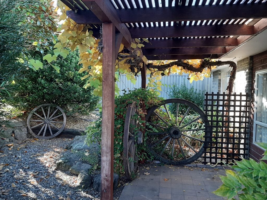 32 Royal Terrace, Alexandra, Alexandra - Carousel 2