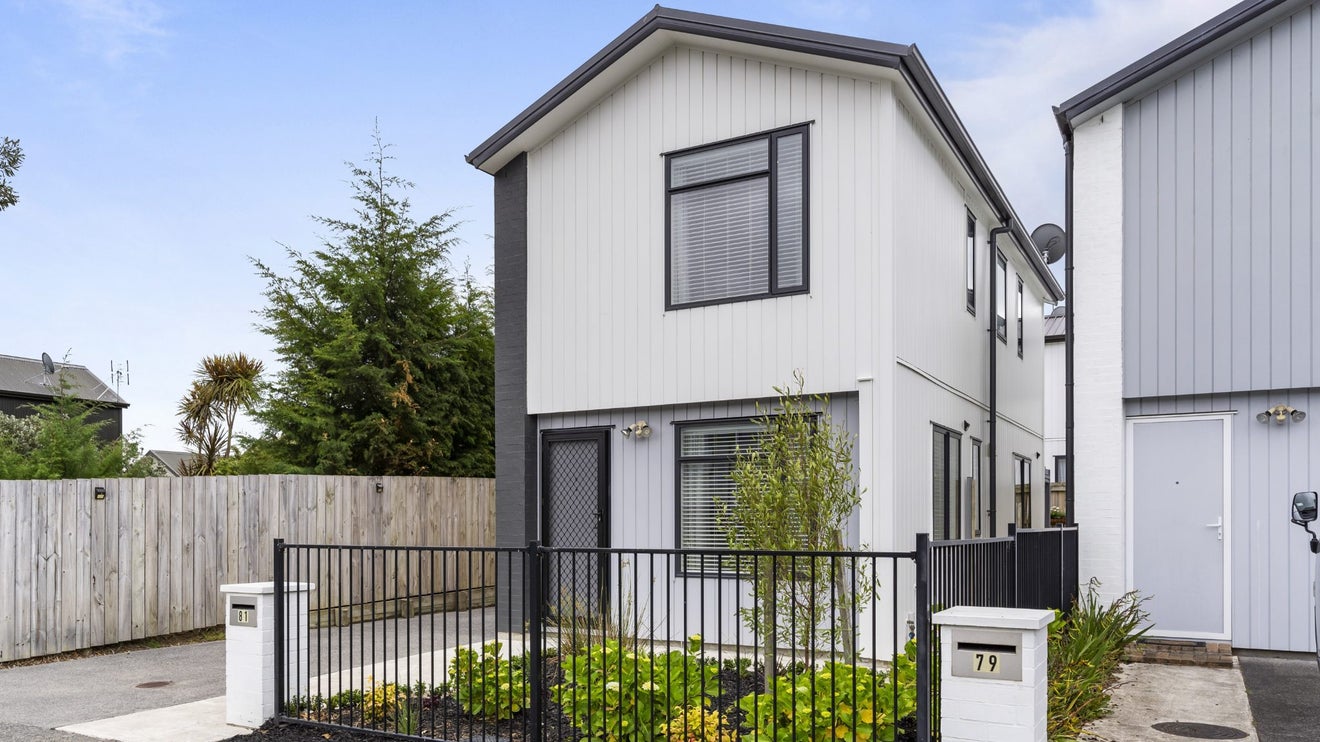 81 Taniwha Street, Wai o Taiki Bay, Auckland - Carousel 1