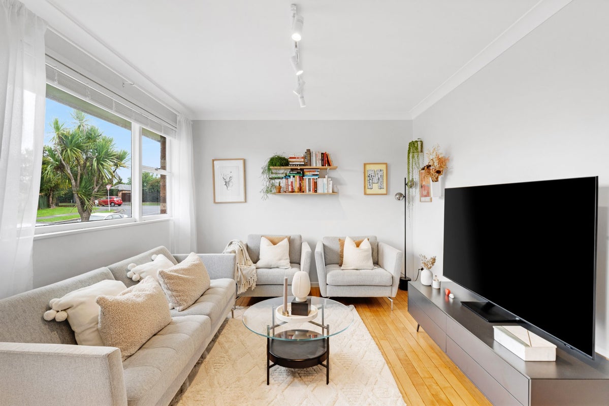 5/2 Thatcher Street, Mission Bay, Auckland - Carousel 1