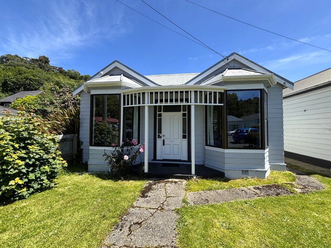 19 Malvern Street, Woodhaugh, Dunedin - Carousel 1
