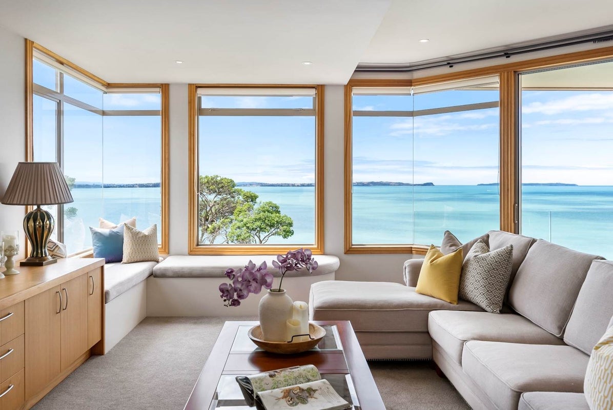 32 Cliff Road, Torbay, Auckland - Carousel 2
