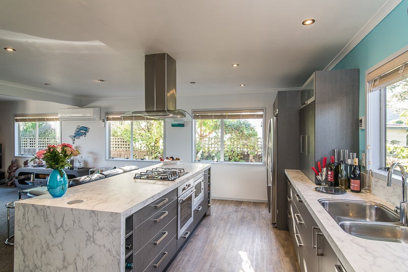 5B Dodds Crescent, Otaki Beach, Otaki - Carousel 2