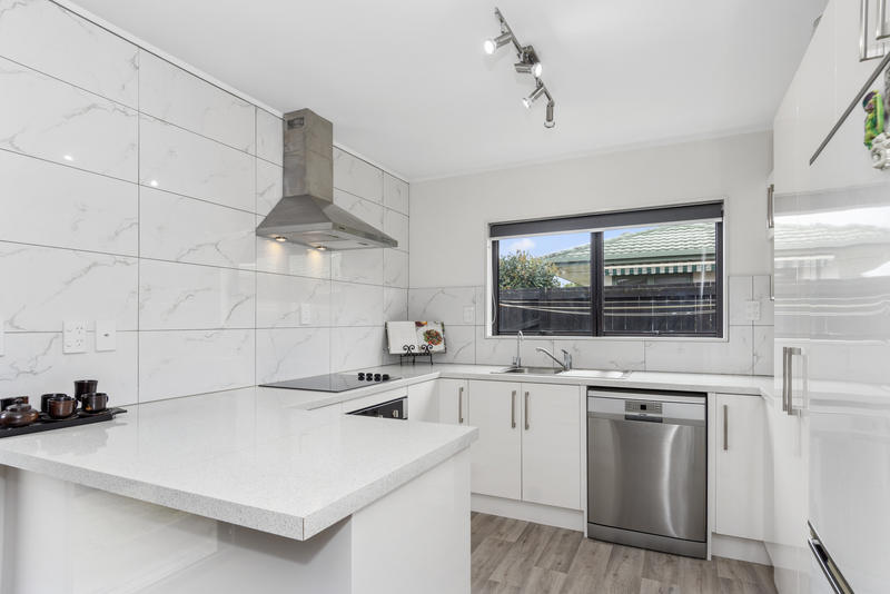 81C Chadwick Road, Greerton, Tauranga - Carousel 2