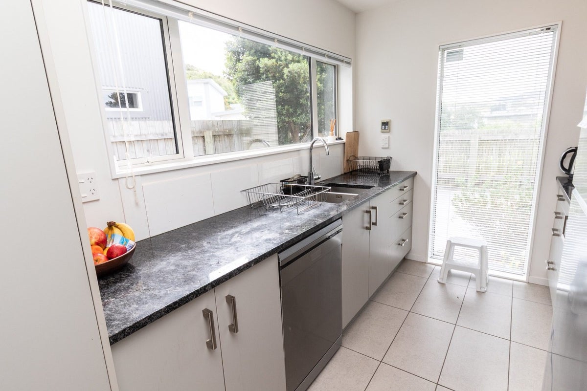 36G Erlestoke Crescent, Churton Park, Wellington - Carousel 2