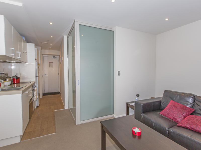 821/74 Taranaki Street, Te Aro, Wellington - Carousel 1