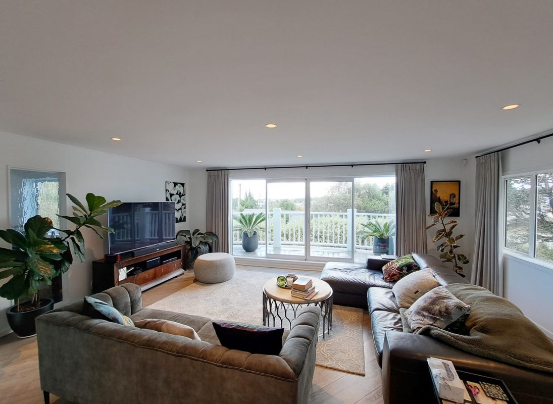 1/308 Beach Road, Campbells Bay, Auckland - Carousel 2