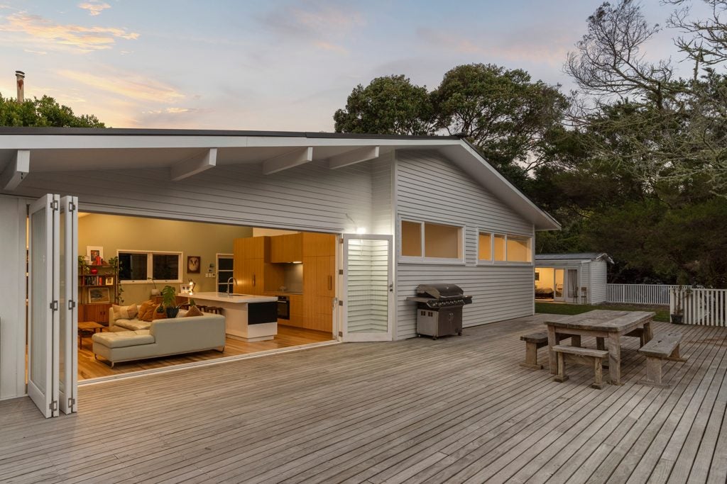115 Beach Haven Road, Beach Haven, Auckland - Carousel 1