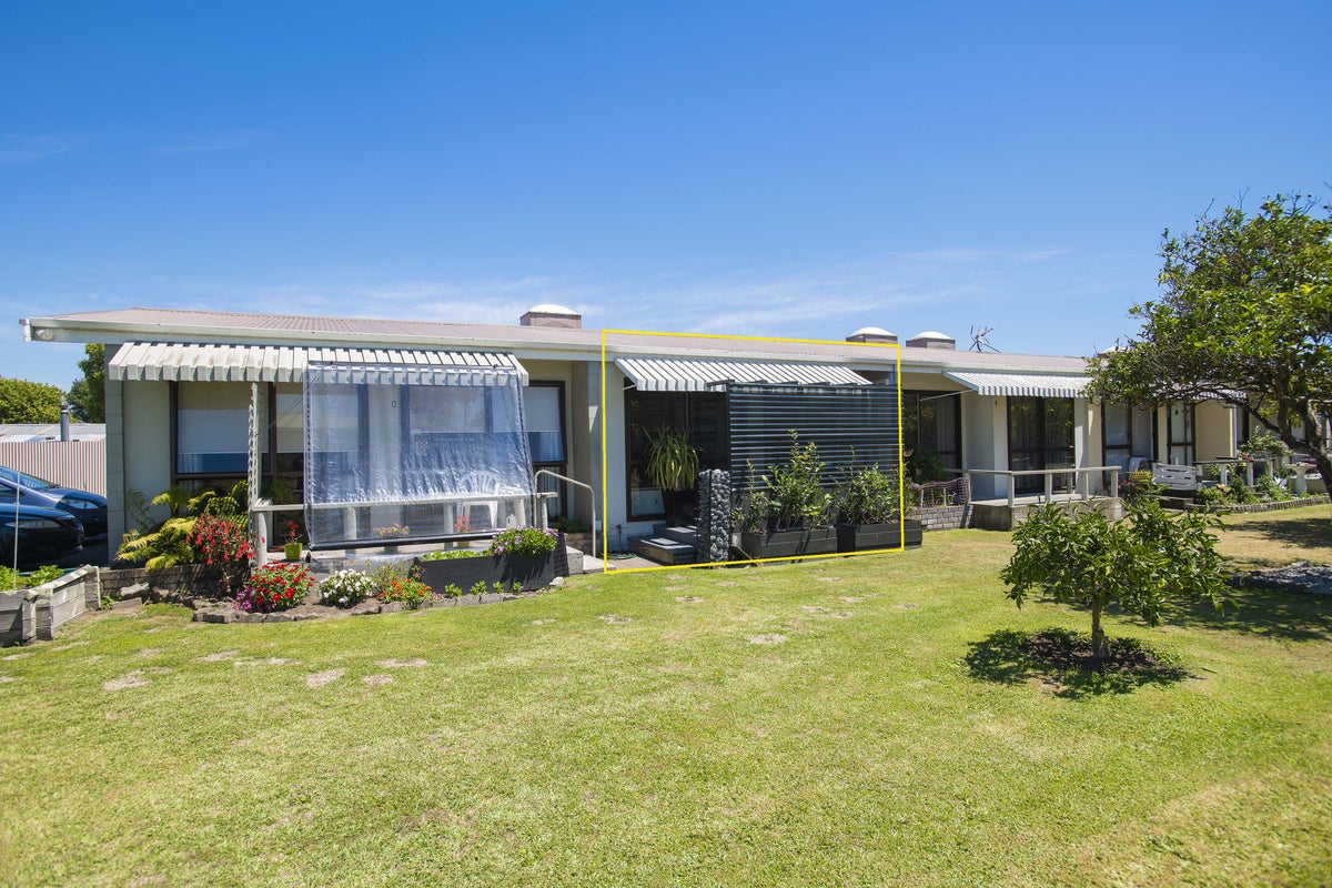 2/549 Childers Road, Te Hapara, Gisborne - Carousel 1