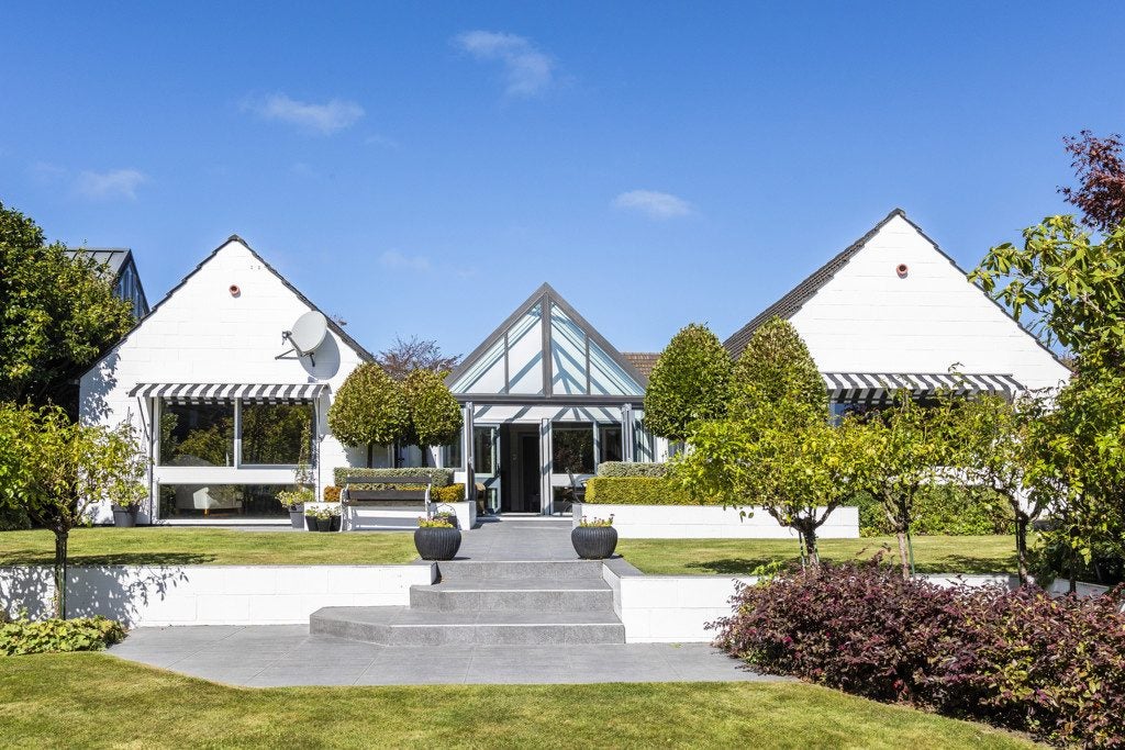31 Idris Road, Fendalton, Christchurch - Carousel 1