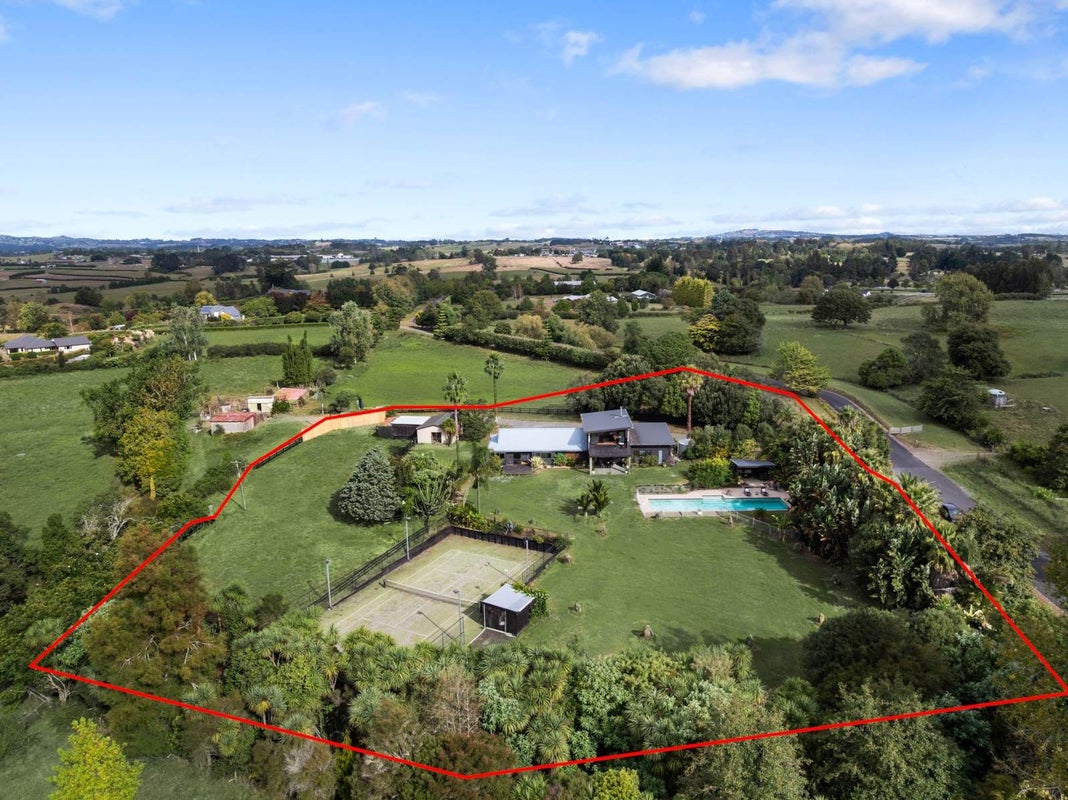 1 John Hindmarsh Road, Karaka, Papakura - Carousel 35