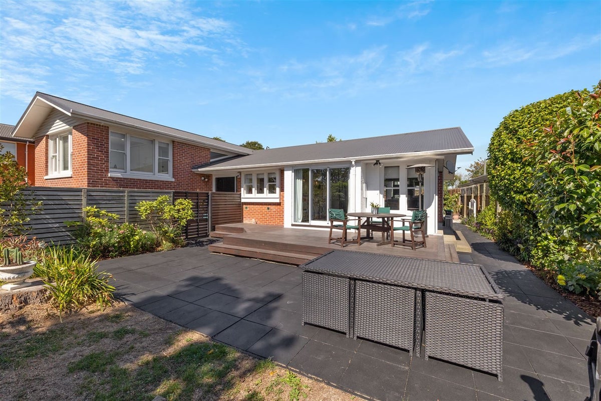 9 Westburn Terrace, Burnside, Christchurch - Carousel 1