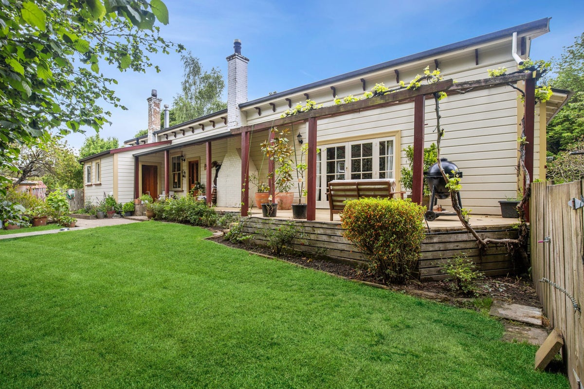 866 Dovedale Road, Dovedale, Wakefield - Carousel 2