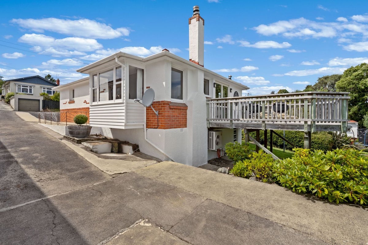 6 Alexander Street, Abbotsford, Dunedin - Carousel 2