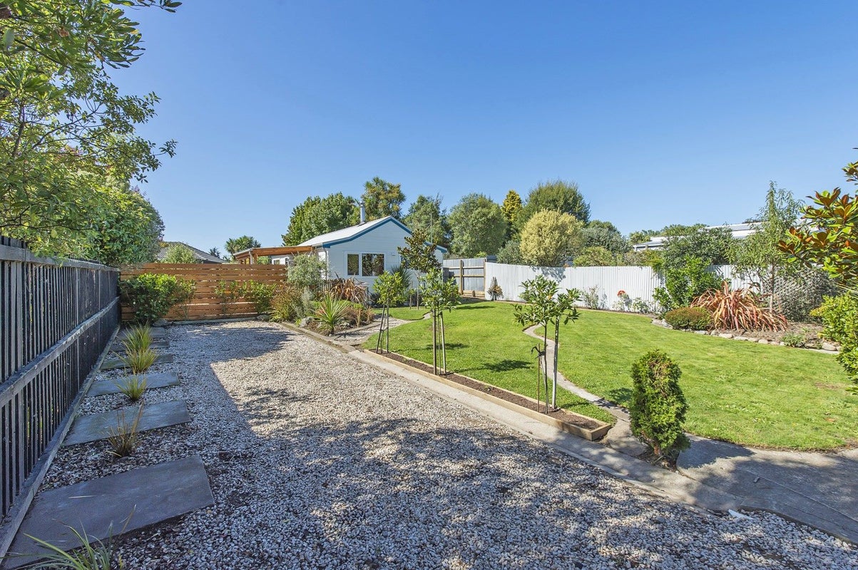 16 Ensors Place, Waikuku Beach, Waikuku Beach - Carousel 41