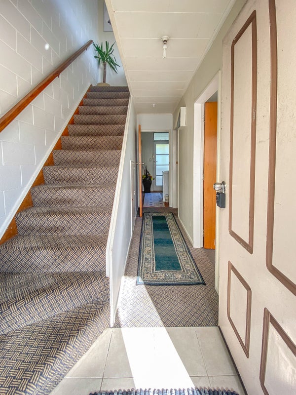 7/14 Ngatitoa Street, Takapuwahia, Porirua - Carousel 2