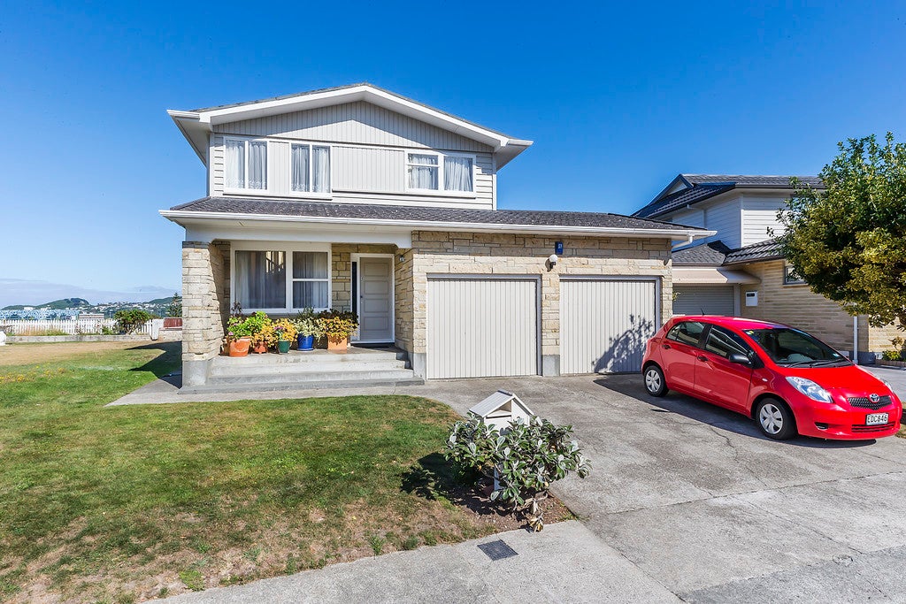 24 Westview Grove, Miramar, Wellington - Carousel 1