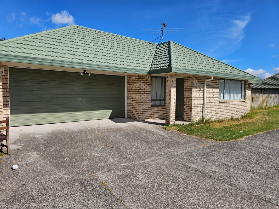 70A Manuroa Road, Takanini, Auckland - Carousel 1