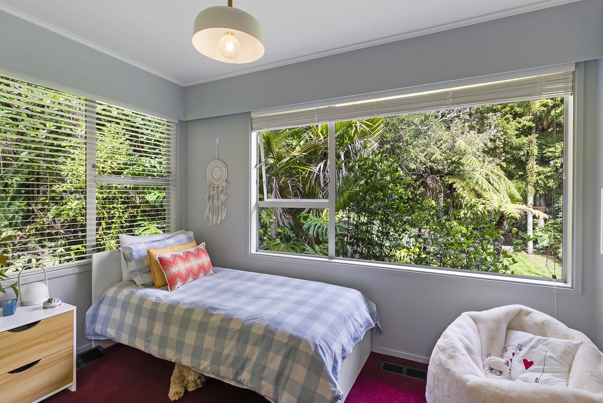 123 Braemar Road, Castor Bay, Auckland - Carousel 40