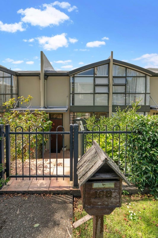 2/16 Huron Street, Takapuna, Auckland - Carousel 1