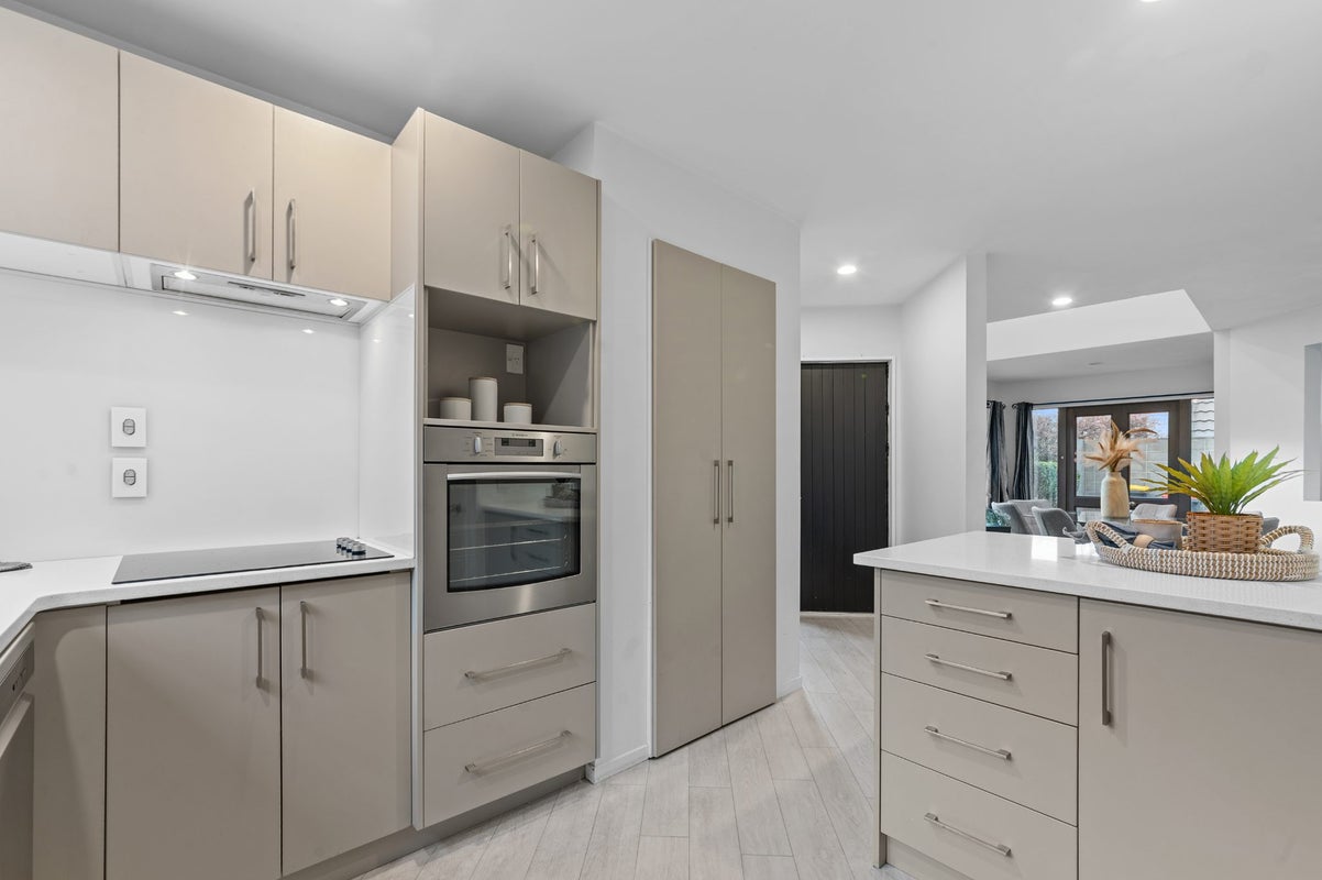 2/44B Tabart Street, Woolston, Christchurch - Carousel 2