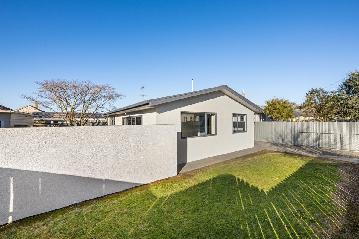 21B Howick Road, Redwoodtown, Blenheim - Carousel 2
