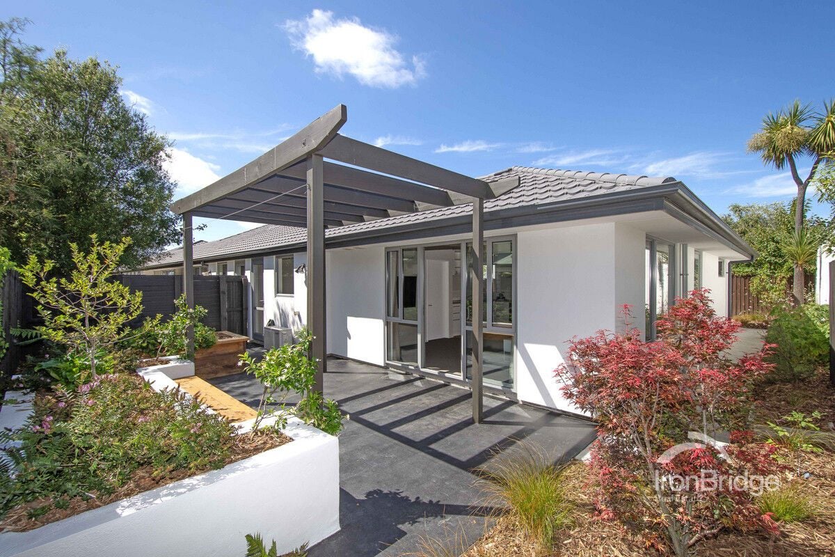 57F Champion Street, Edgeware, Christchurch - Carousel 1