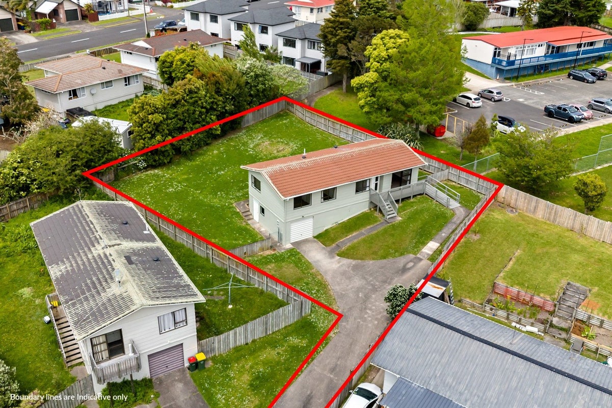 18 Reinga Place, Massey, Auckland - Carousel 19