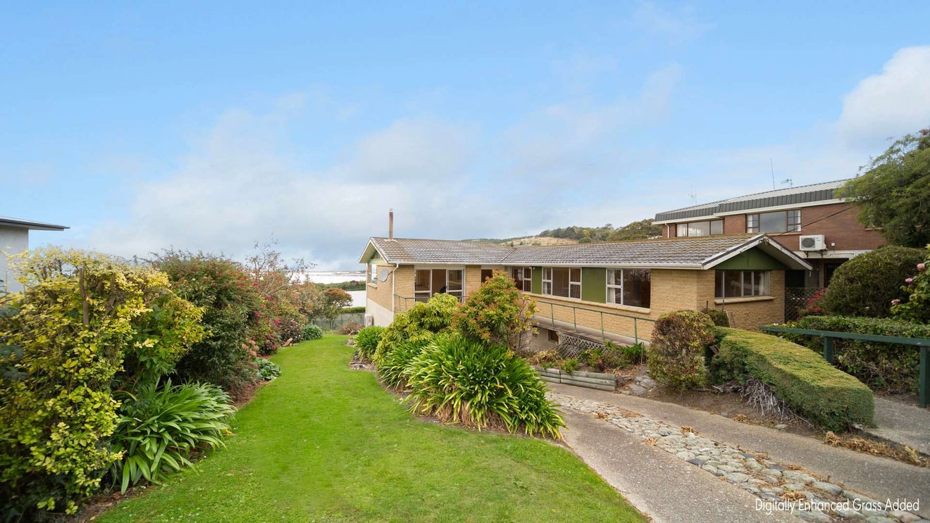 67 Tees Street, South Hill, Oamaru - Carousel 1