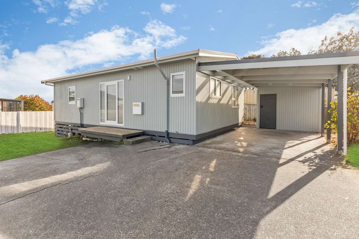 45 Rangiora Street, Castlecliff, Whanganui - Carousel 1